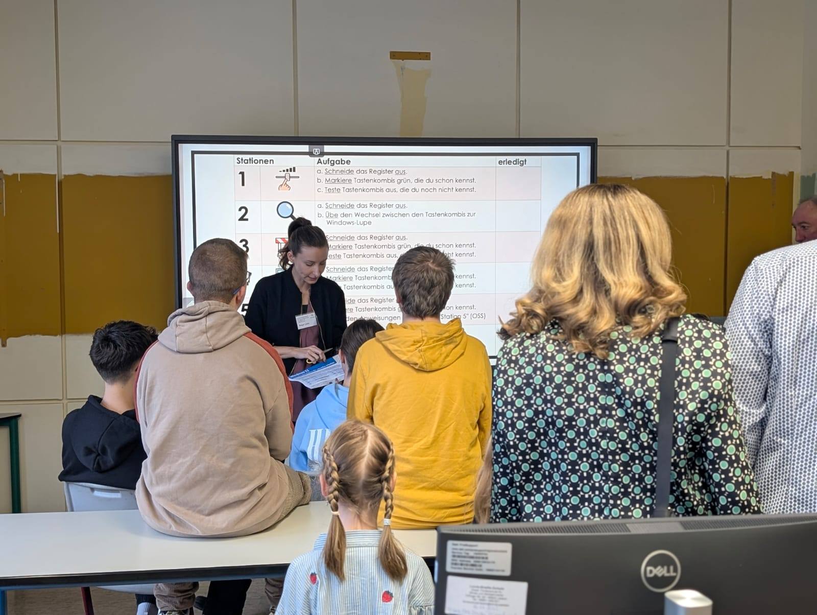 Stationenarbeit%20bei%20Frau%20Rieger